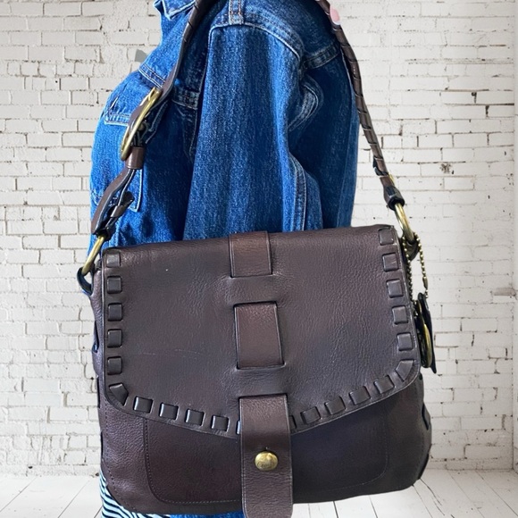 2007 Coach Legacy Thompson Shoulder Bag — Y2K Beauty - Picture 4 of 17